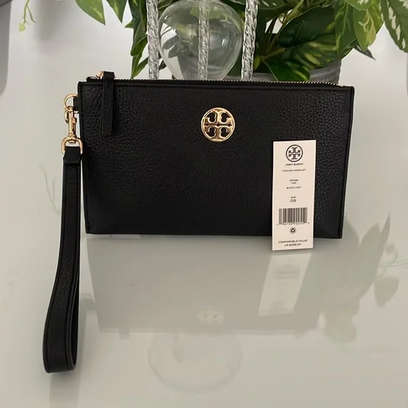 New, authentic Tory Burch chelsea wristlet - Picture 5 of 14